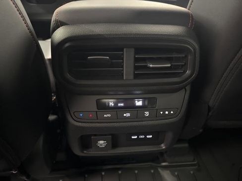 New 2025 Honda Pilot TrailSport image 25
