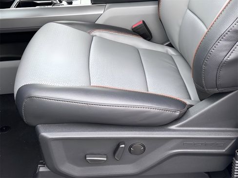 New 2025 Ford F150 Lariat w/ Equipment Group 501A Mid image 28