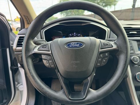 Used 2018 Ford Fusion S FWD image 14