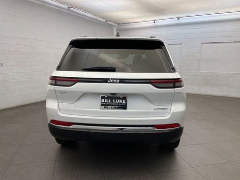 New 2026 Jeep Grand Cherokee Laredo image 4