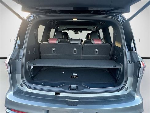 New 2026 INFINITI QX80 Autograph w/ Premium Cargo Package image 23