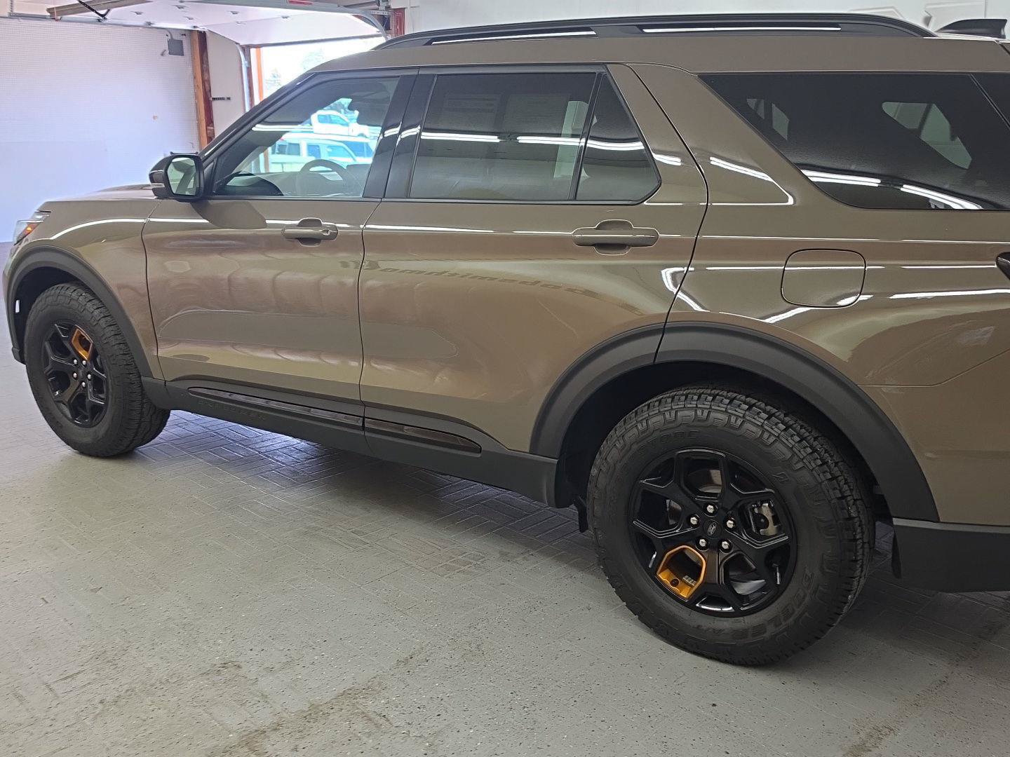 Used 2026 Ford Explorer Tremor w/ Tremor Convenience Package AWD/4WD image 3