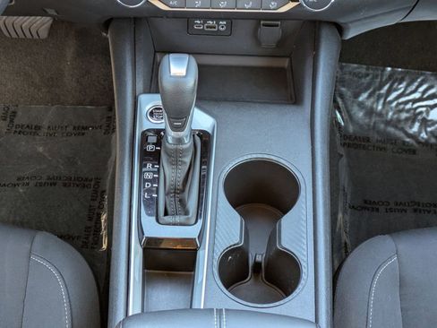 Used 2025 Nissan Altima 2.5 SV image 19