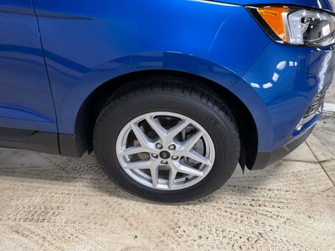 Used 2024 Ford Edge SEL w/ Convenience Package image 7