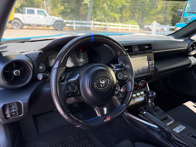 Used 2022 Toyota GR86 RWD image 13