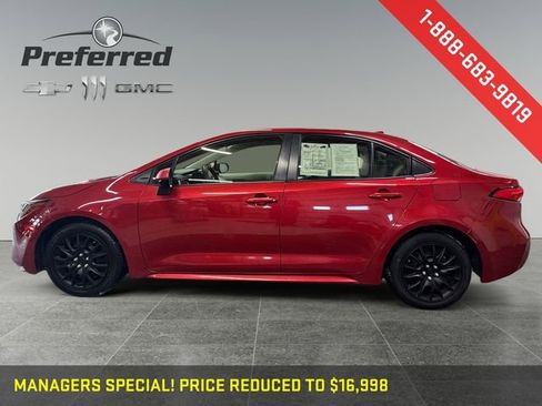 Used 2021 Toyota Corolla LE image 10