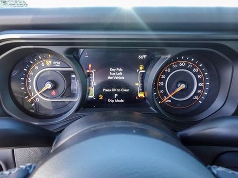 New 2026 Jeep Gladiator Mojave image 18