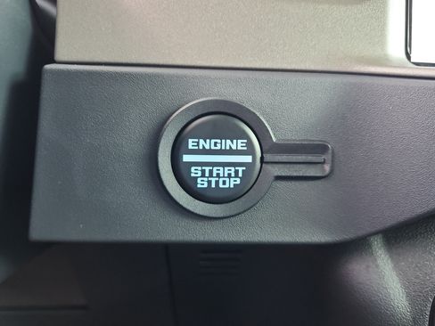 Certified 2025 Ford Bronco Outer Banks AWD/4WD image 30