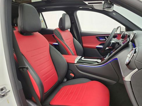 Used 2023 Mercedes-Benz GLC 300 image 26