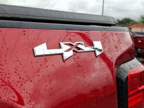 Used 2022 GMC Sierra 2500 SLT w/ SLT Premium Package image 32