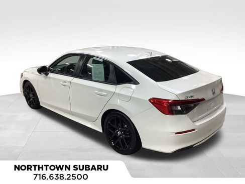 Used 2023 Honda Civic Sport image 6