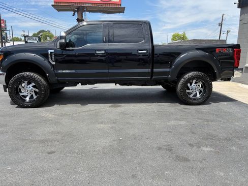 Used 2019 Ford F250 Lariat w/ Chrome Package AWD/4WD image 4