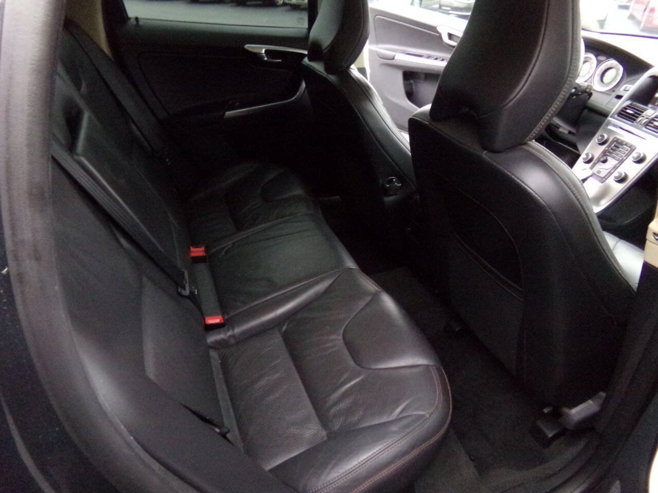 Used 2013 Volvo XC60 3.2 FWD image 40