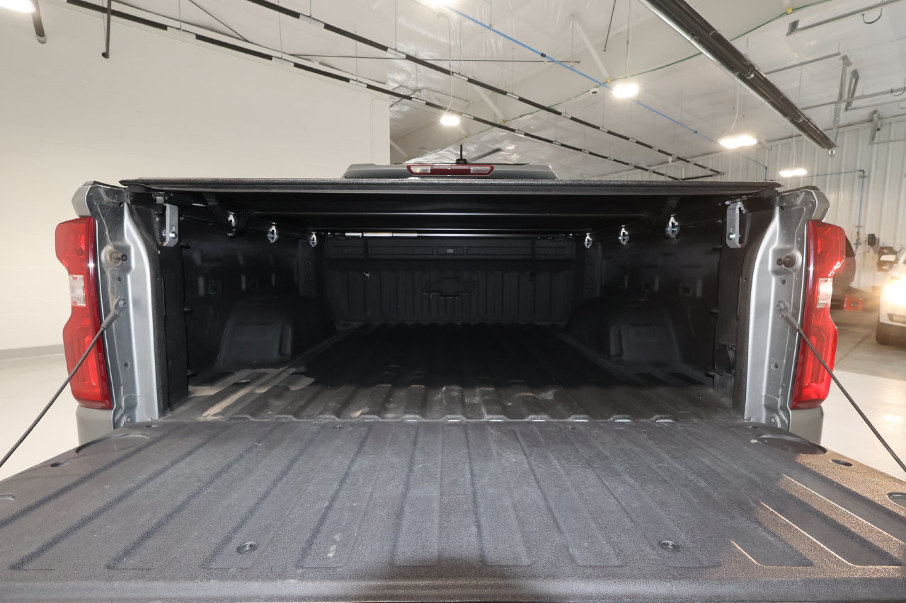 Used 2025 Chevrolet Silverado 1500 LT Trail Boss w/ Convenience Package II AWD/4WD image 25