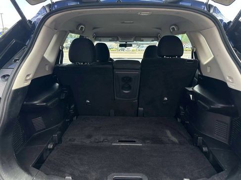 Used 2018 Nissan Rogue S image 21