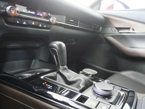 Used 2022 MAZDA CX-30 AWD 2.5 S w/ Premium Package image 26