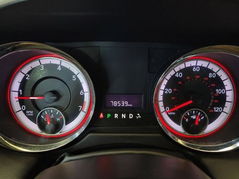 Used 2015 Dodge Grand Caravan American Value Package FWD image 23