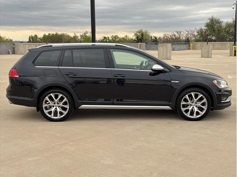 Used 2017 Volkswagen Golf Alltrack SEL AWD/4WD image 9