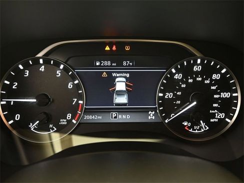 Used 2023 Nissan Frontier SV image 12