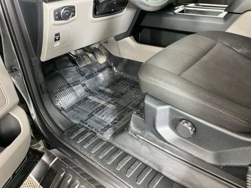 Used 2018 Ford F150 XL w/ Equipment Group 101A Mid AWD/4WD image 14