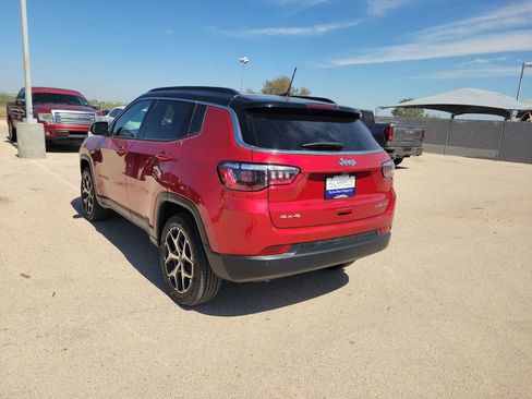 Used 2025 Jeep Compass Limited AWD/4WD image 6