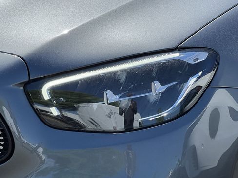 Used 2022 Mercedes-Benz E 350 Sedan image 7