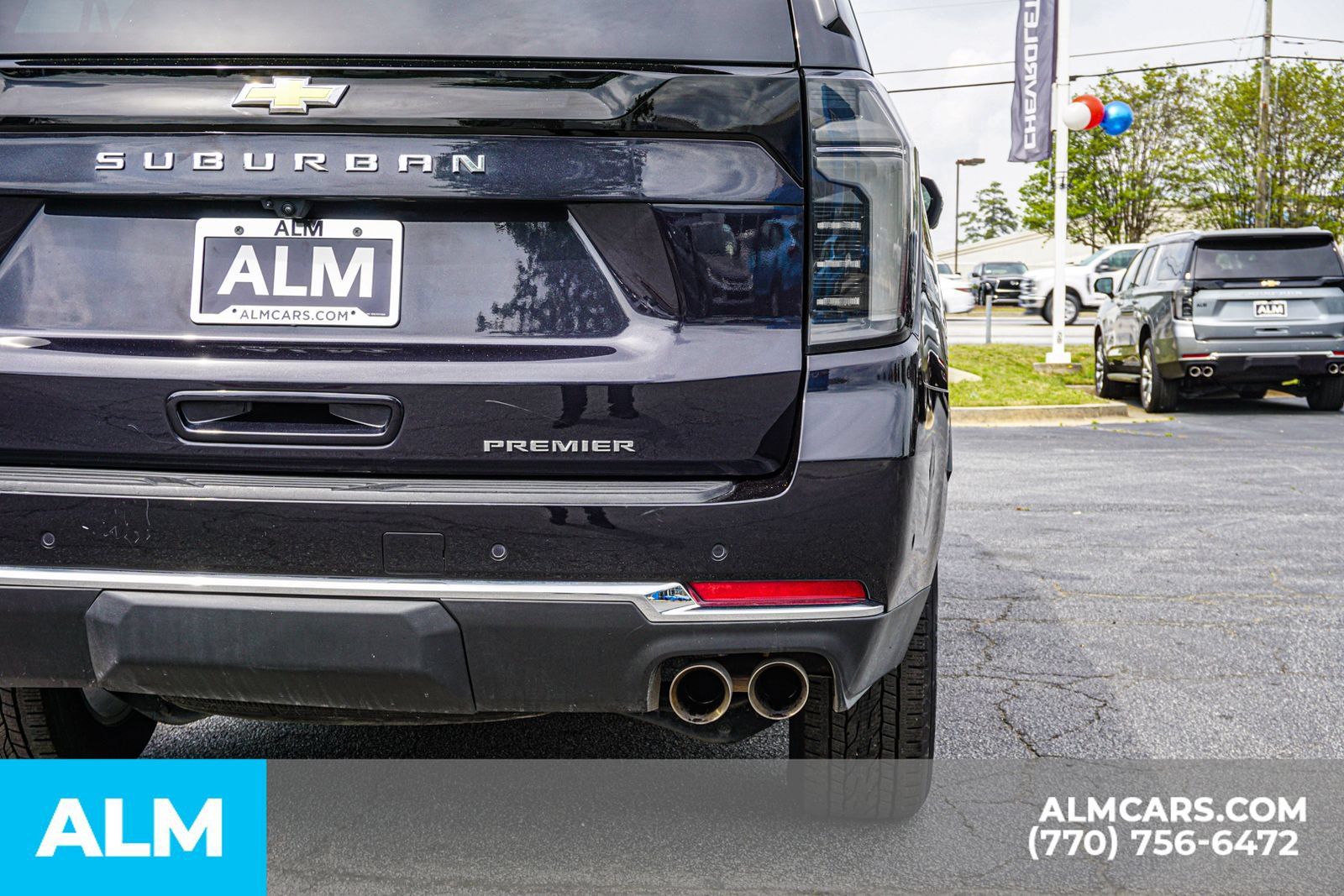 Used 2025 Chevrolet Suburban Premier AWD/4WD image 16