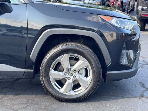 Used 2021 Toyota RAV4 Limited AWD/4WD image 43