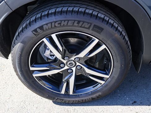 Used 2026 Volvo XC40 B5 Core AWD/4WD image 15
