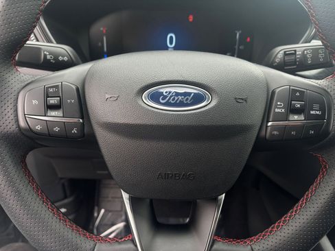 Used 2025 Ford Escape ST-Line image 28