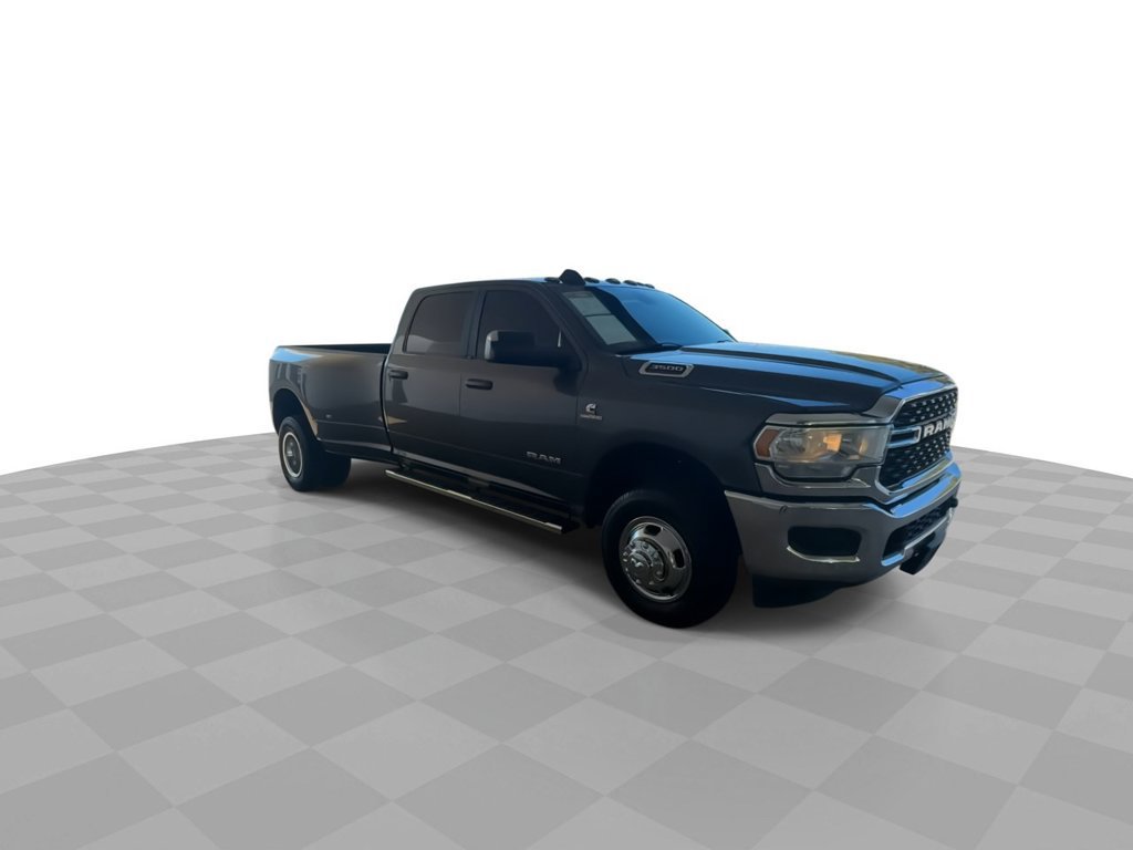Used 2022 RAM 3500 Big Horn AWD/4WD image 2
