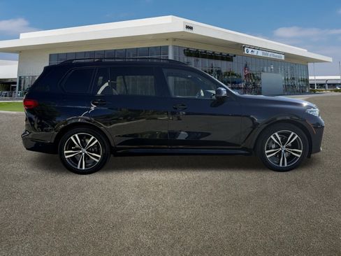 Used 2022 BMW X7 xDrive40i w/ M Sport Package image 12