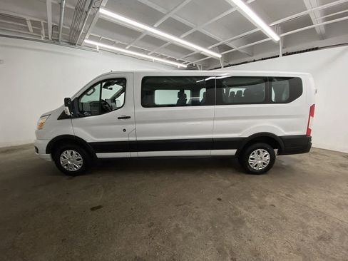 Used 2022 Ford Transit 350 XLT image 3