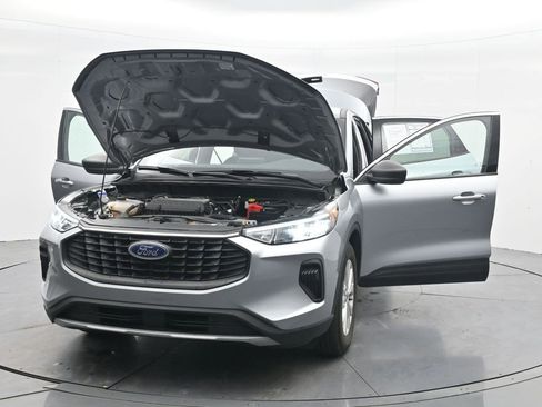 Certified 2024 Ford Escape Active w/ Cold Weather Package FWD image 43