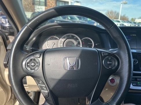 Used 2015 Honda Accord EX-L image 9