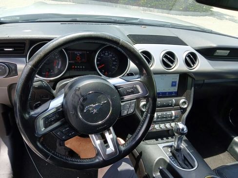 Used 2019 Ford Mustang Premium RWD image 6