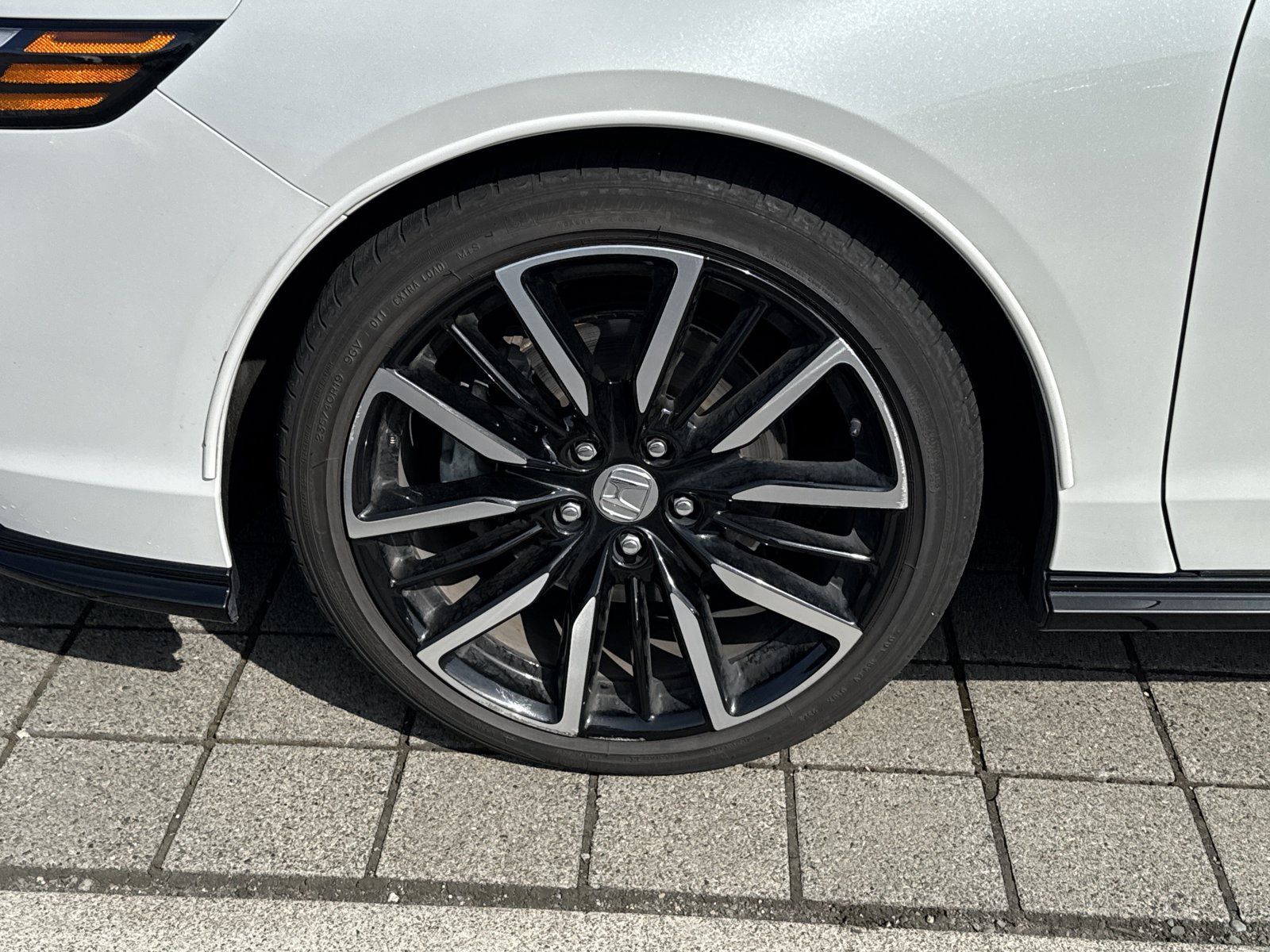 Used 2024 Honda Accord Touring image 9