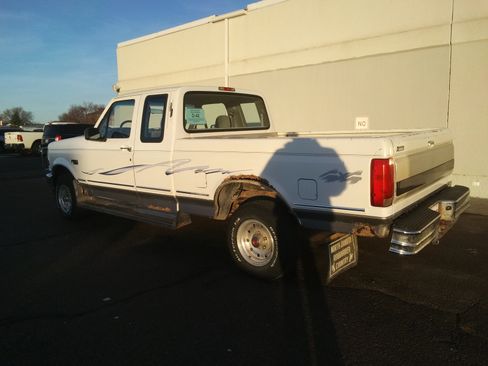 Used 1994 Ford F150 XL image 7