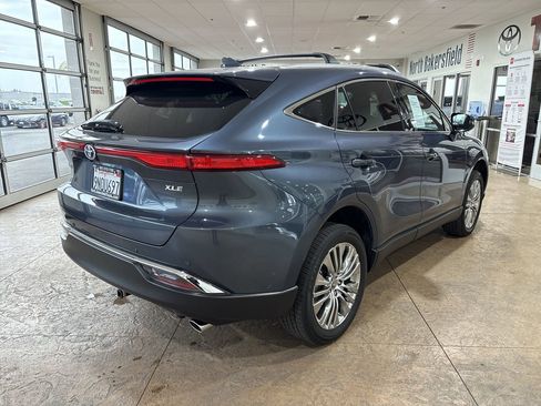 Certified 2024 Toyota Venza LE image 2