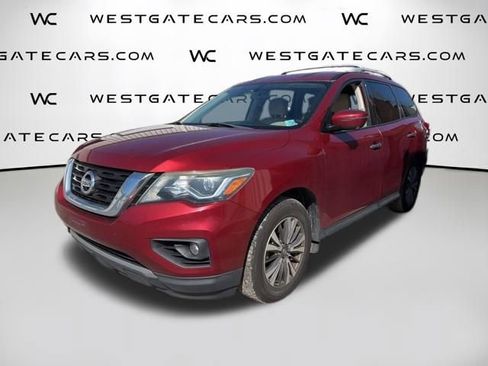 Used 2018 Nissan Pathfinder SL image 1