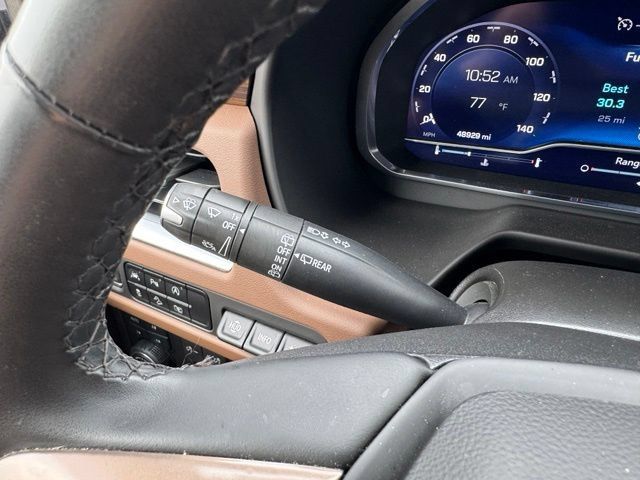 Used 2023 Chevrolet Suburban High Country w/ Premium Package 2 AWD/4WD image 32