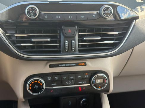 Used 2020 Ford Escape SE FWD image 24