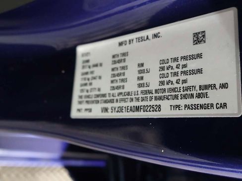 Used 2021 Tesla Model 3 Standard Range Plus image 51