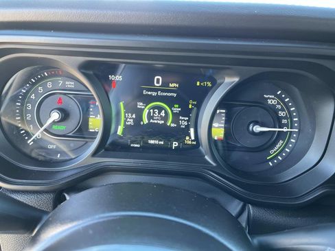 Used 2024 Jeep Wrangler High Altitude image 32