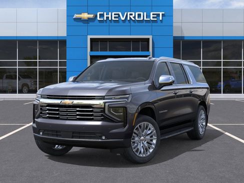 New 2026 Chevrolet Suburban Premier image 6
