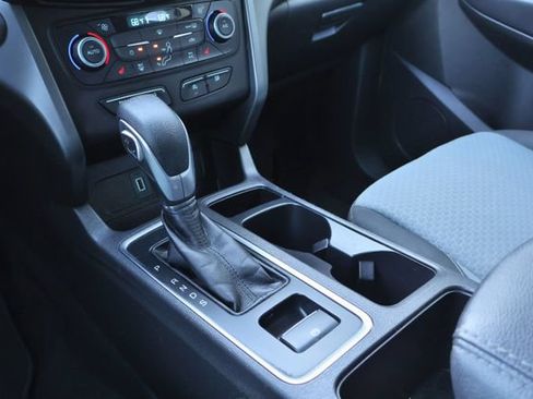 Used 2019 Ford Escape SE AWD/4WD image 16