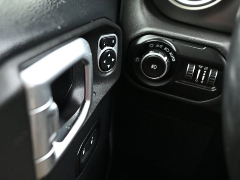 Used 2019 Jeep Wrangler Rubicon image 22