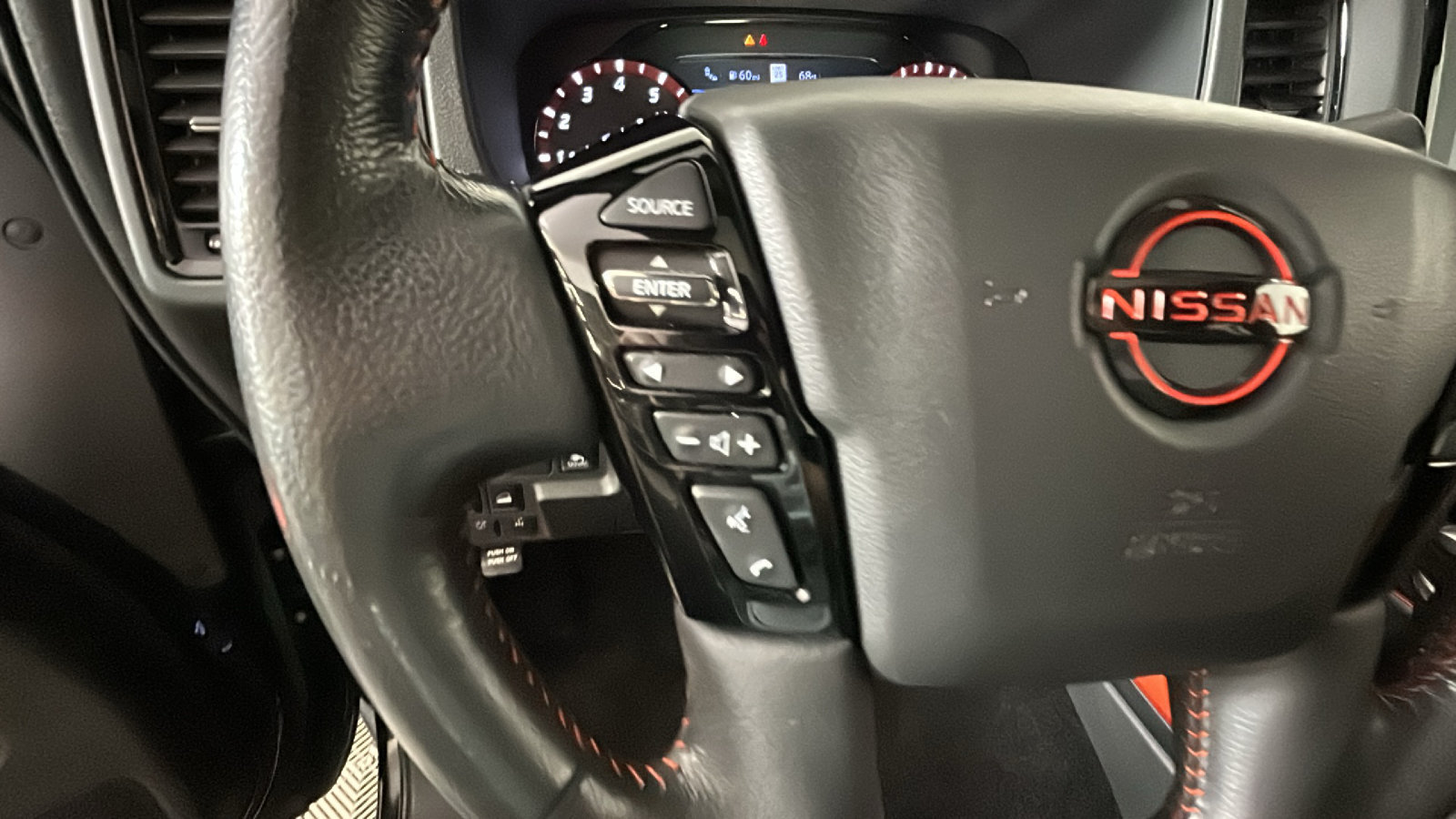 Used 2024 Nissan Frontier PRO-4X w/ Pro Premium Package AWD/4WD image 20