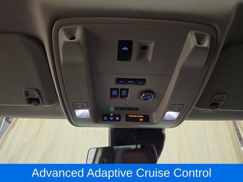 Used 2020 Cadillac Escalade Premium Luxury AWD/4WD image 26