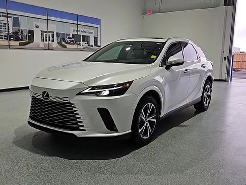 Used 2025 Lexus RX 350h w/ Accessory Package AWD/4WD image 4